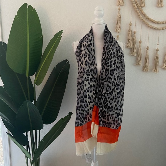 nwot oblong lightweight leopard color block scarf 🧣fall vibes cozy animal print - Picture 7 of 9